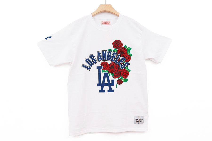 LOS ANGELES DODGERS ALL WHITE FLOWERS