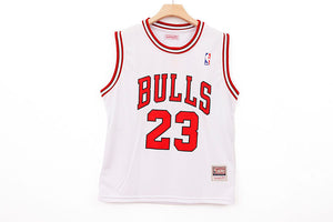 CHICAGO BULLS 23 JORDAN WHITE JERSEY