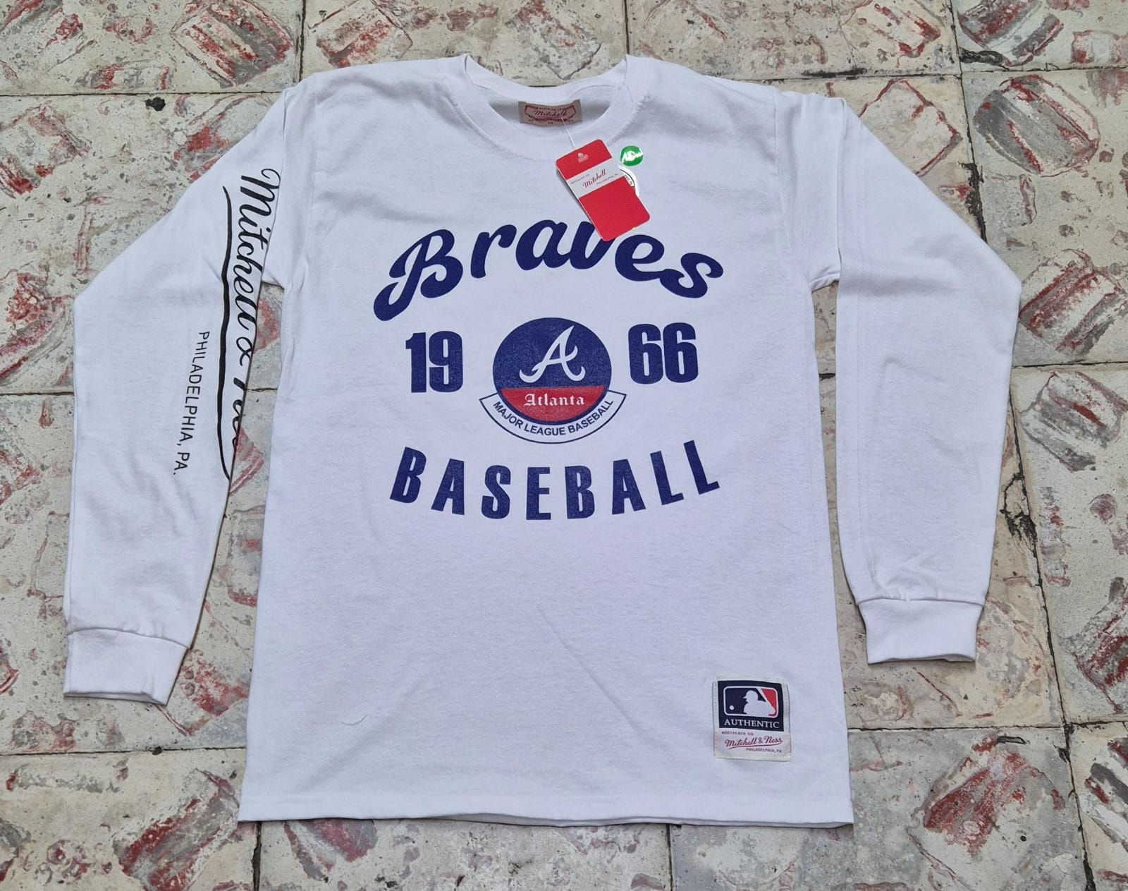 ATLANTA BRAVES WHITE NATIONAL LOGO MANGA  LARGA