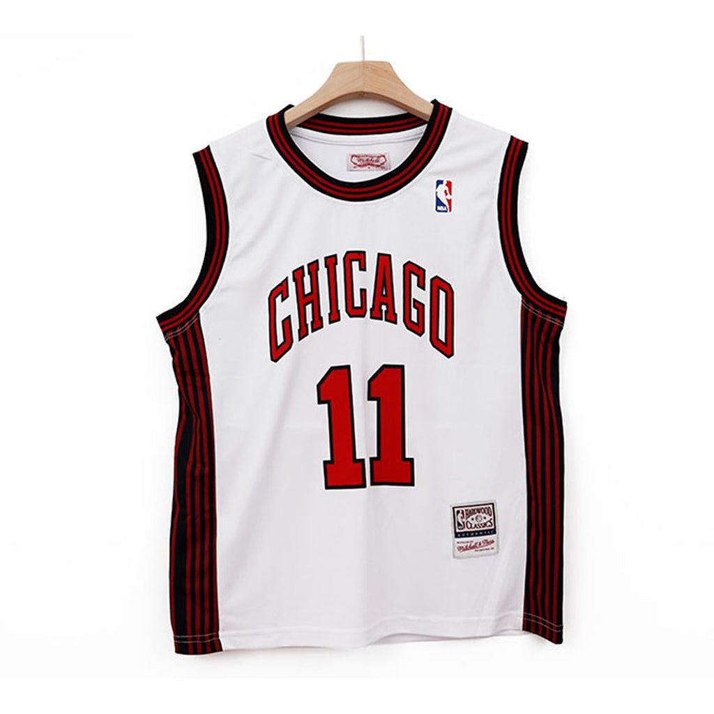 CHICAGO BULLS JORDAN BLACK OUTLINE WHITE JERSEY