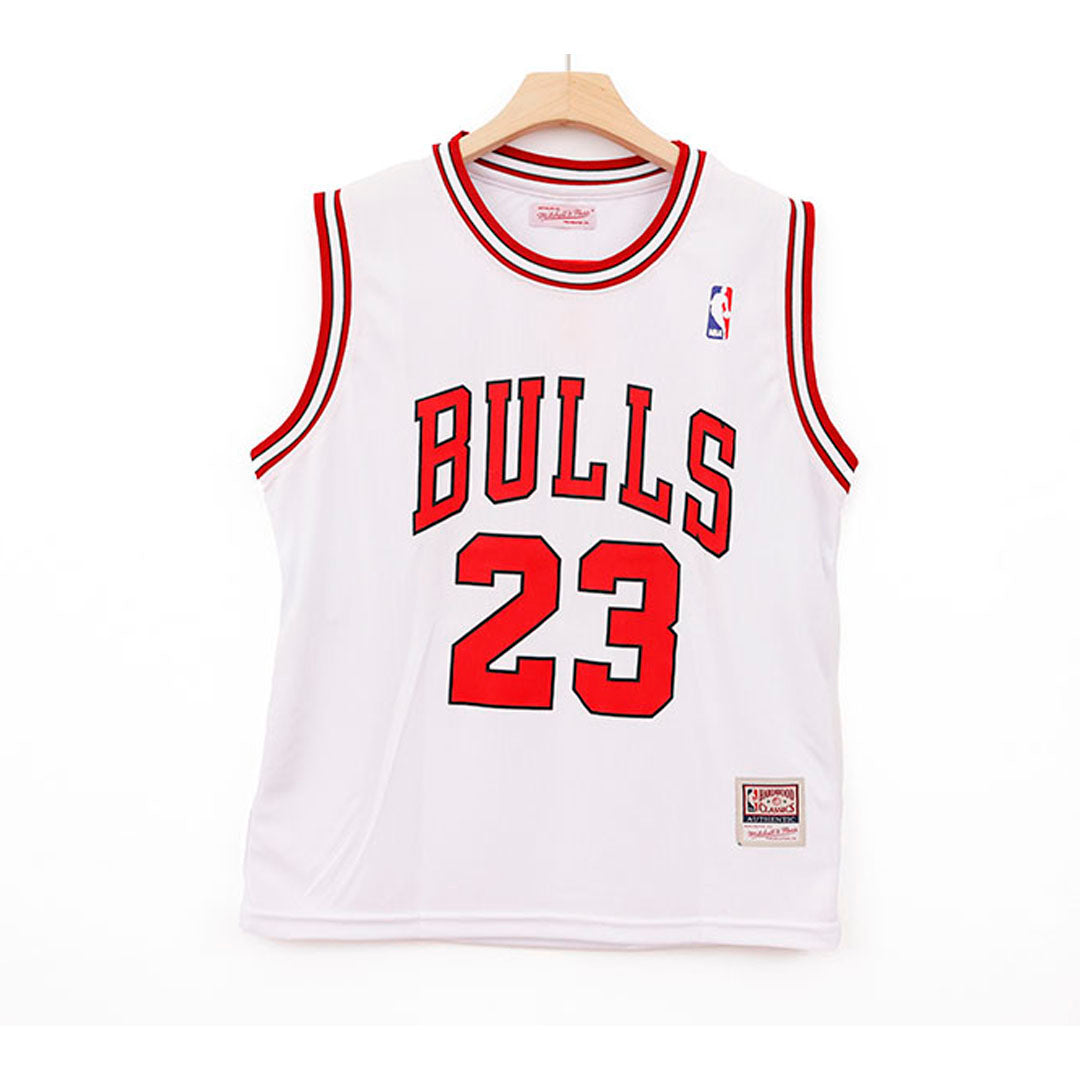 CHICAGO BULLS 23 JORDAN WHITE JERSEY