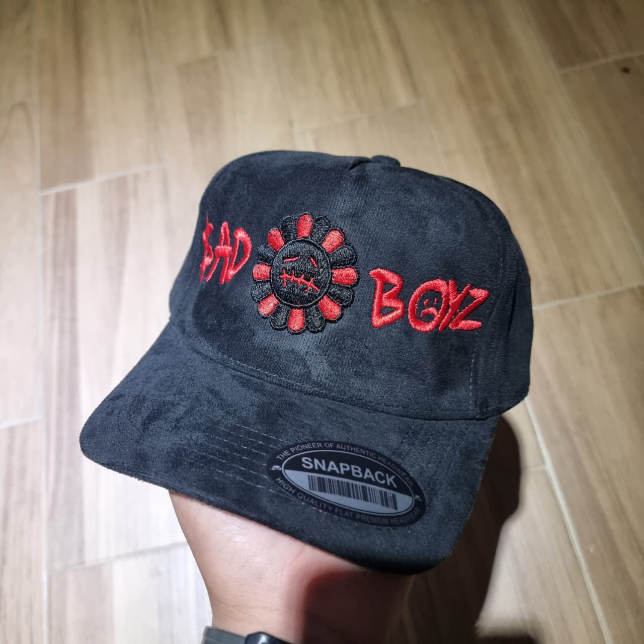 SAD BOYZ BLACK AND RED TOTAL GAMUZA BLACK WAYCAP