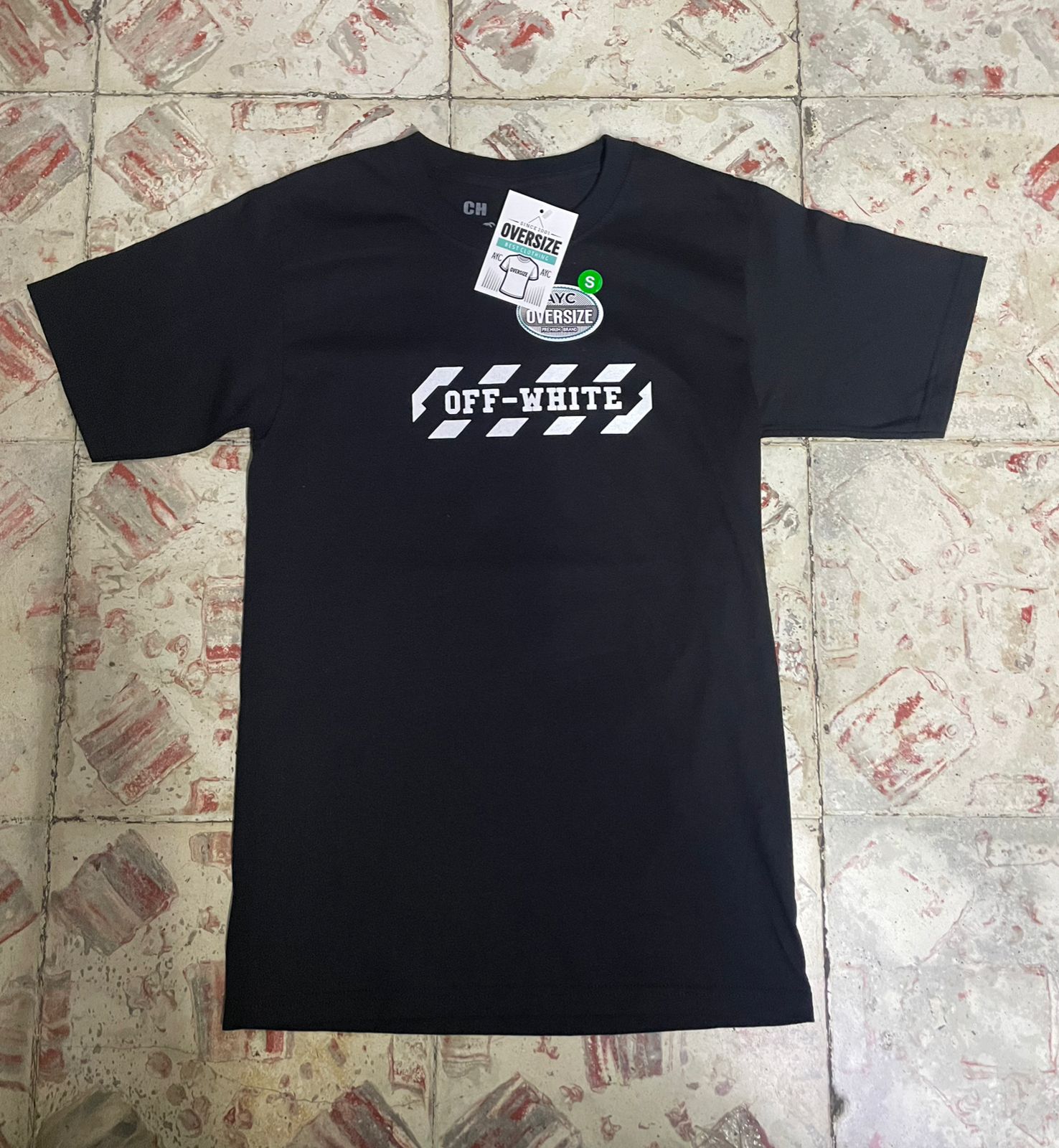 OFF WHITE ROSES IN LOGO BLACK T SHIRT