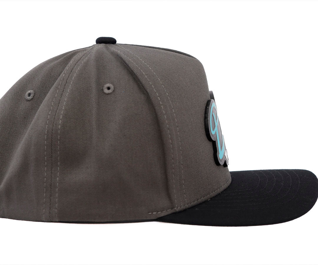 THE DANDY CLUB BLUE LETTERS GRAY AND BLACK KAMEL