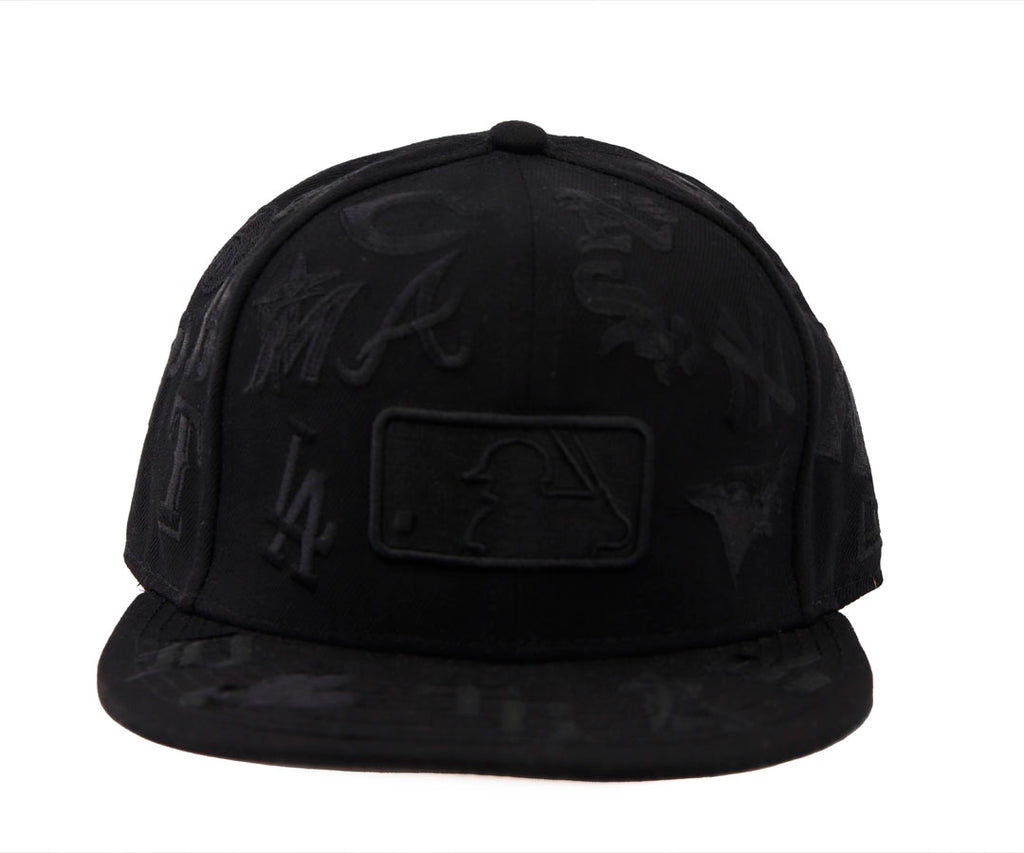 MLB OVER LOGOS TOTAL BLACK CAP CERRADA G5