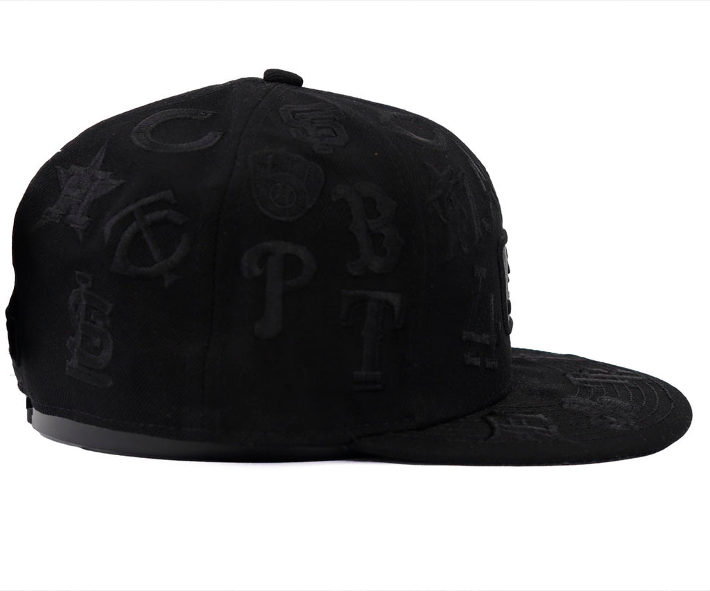 MLB OVER LOGOS TOTAL BLACK CAP CERRADA G5