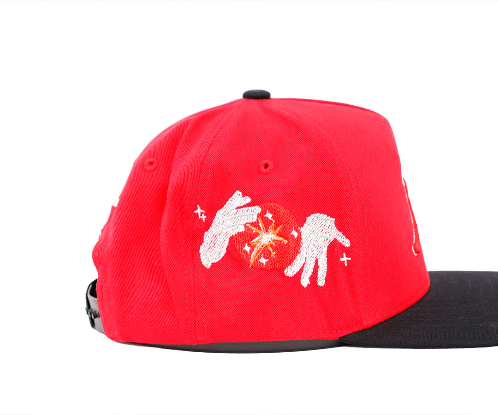 EL MAGO M RED IN RED CAP KAMEL