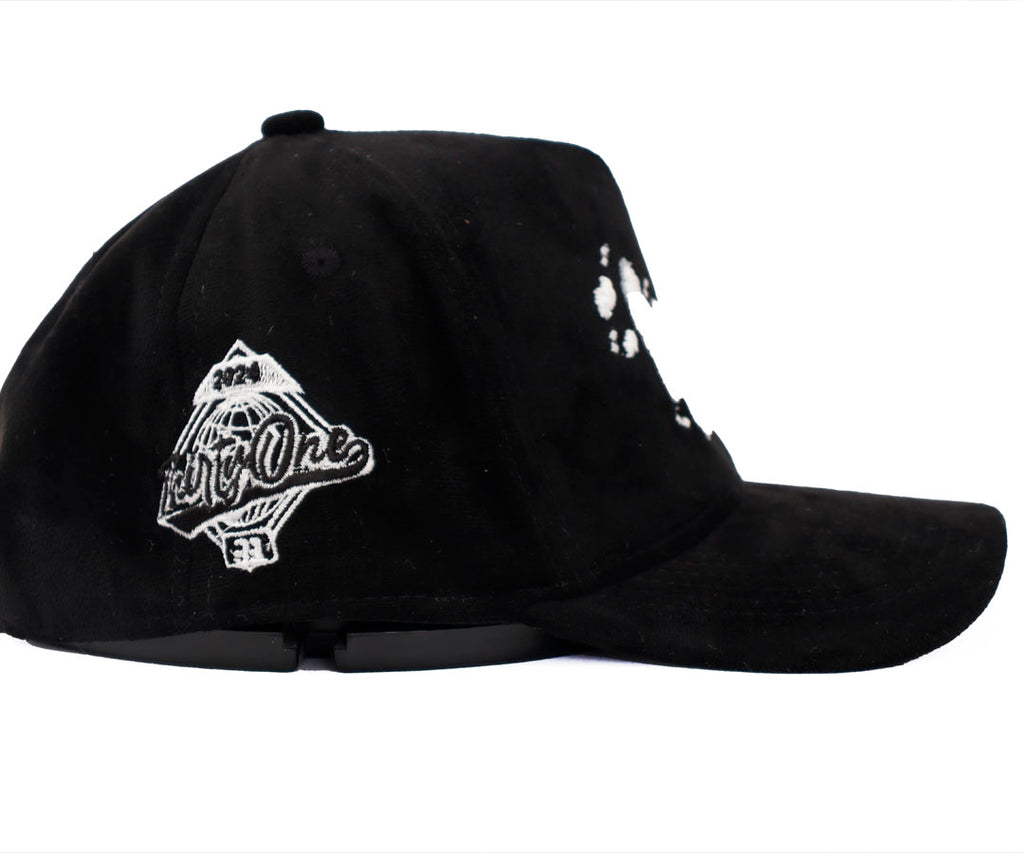 LA CLOUDS AND CLOUDS TOTAL GAMUZA BLACK WAYCAP