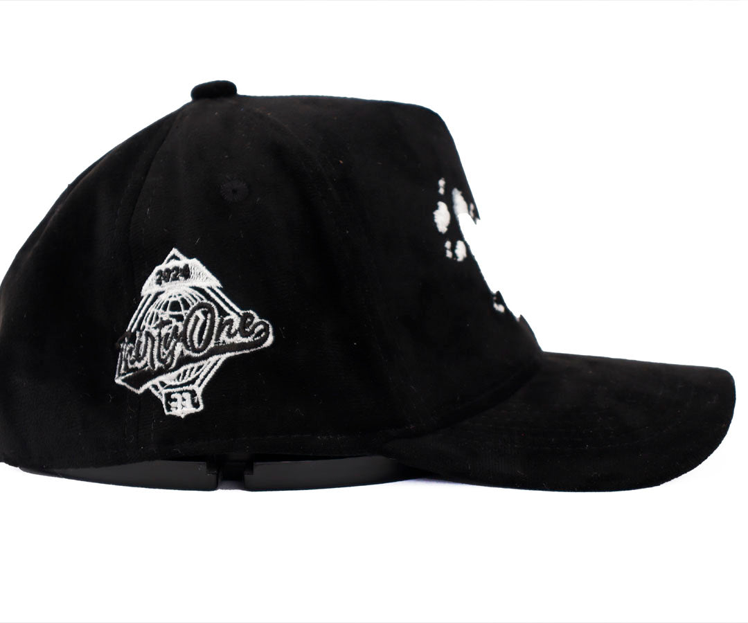 LA CLOUDS AND CLOUDS TOTAL GAMUZA BLACK WAYCAP