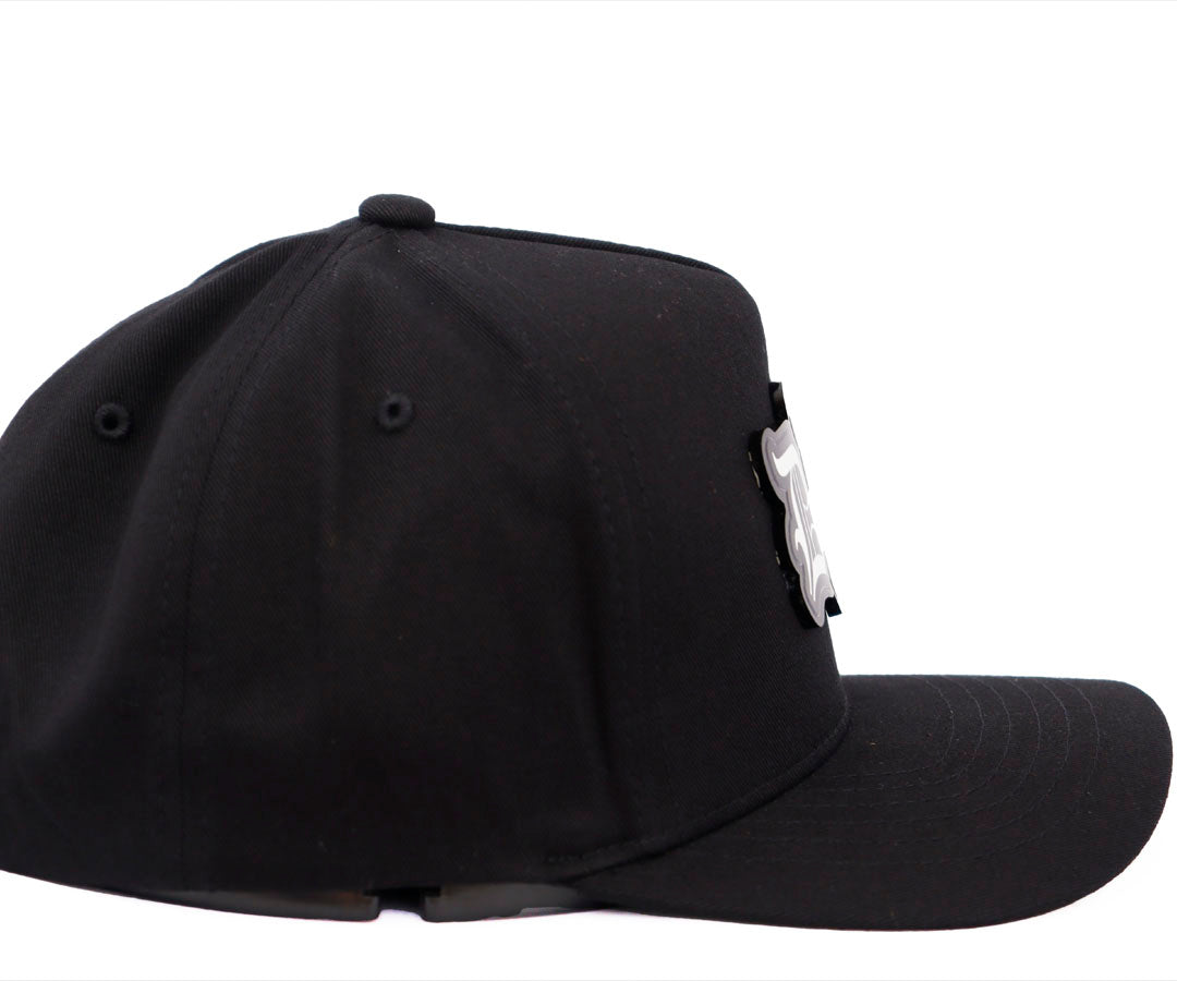 TRIPLE D DANDY LOGO BLACK PLACA KAMEL