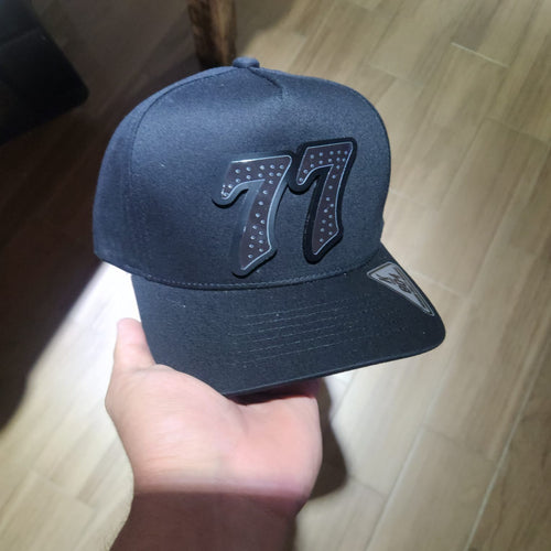 77 BARBAS ALL BLACK PLACA KAMEL