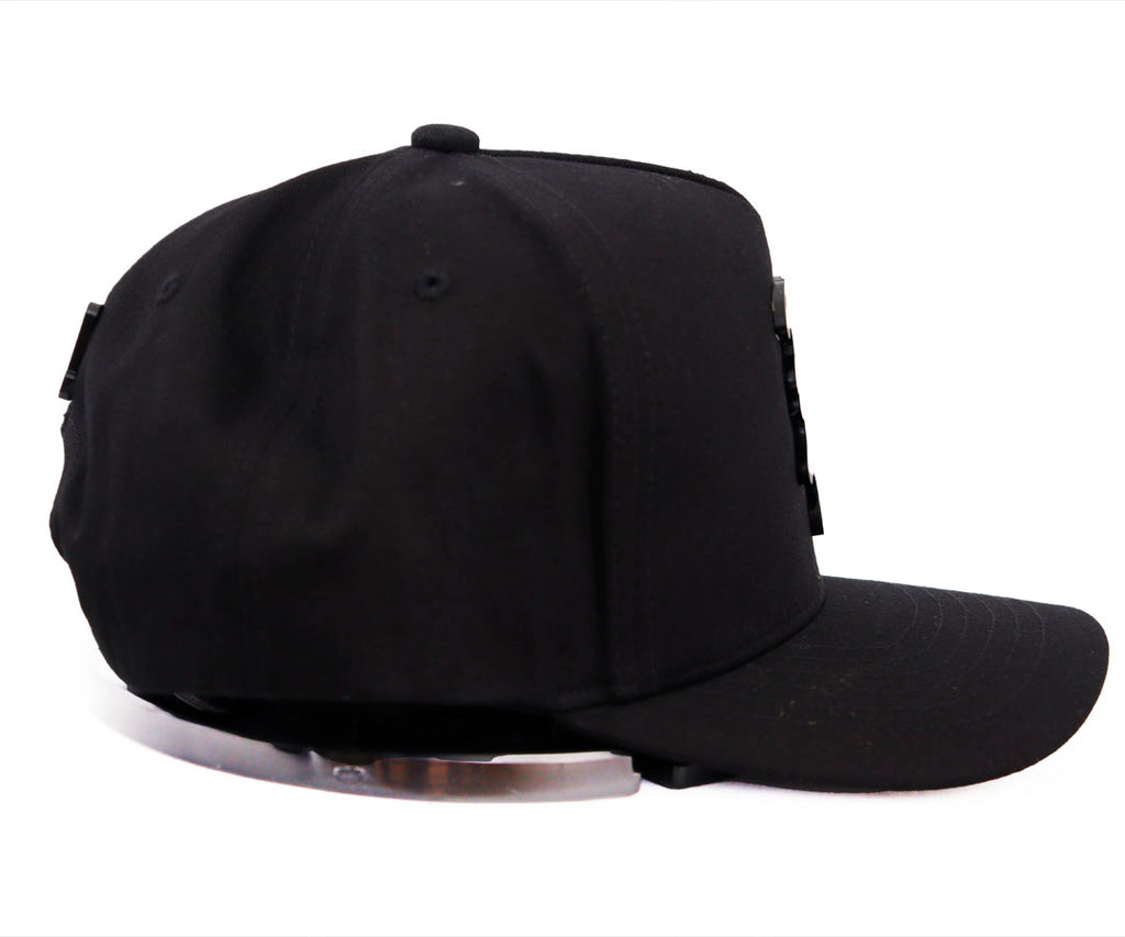LA CROSS ALL BLACK PLACA KAMEL