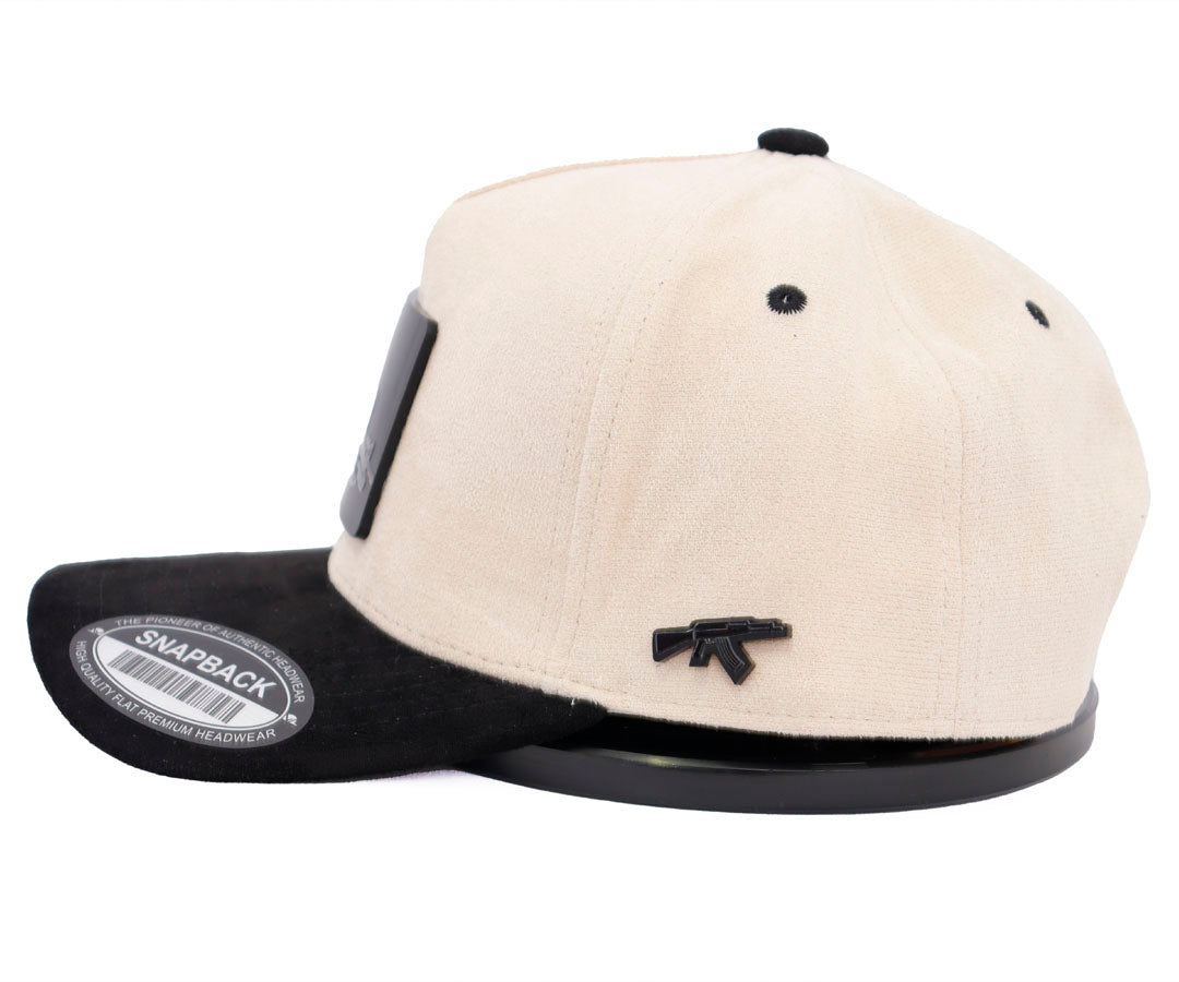 SCARFACE TOTAL BLACK SQUARE BIG PLACA BEIGE AND BLACK TOTAL GAMUZA WAYCAP