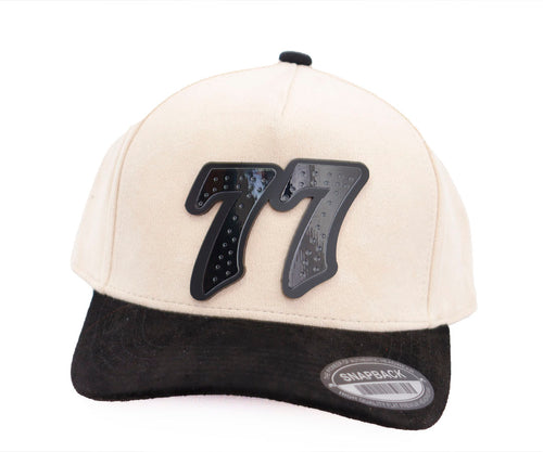 77 BARBAS WHITE CAP AND BLACK TOTAL GAMUZA PLACA WAYCAP