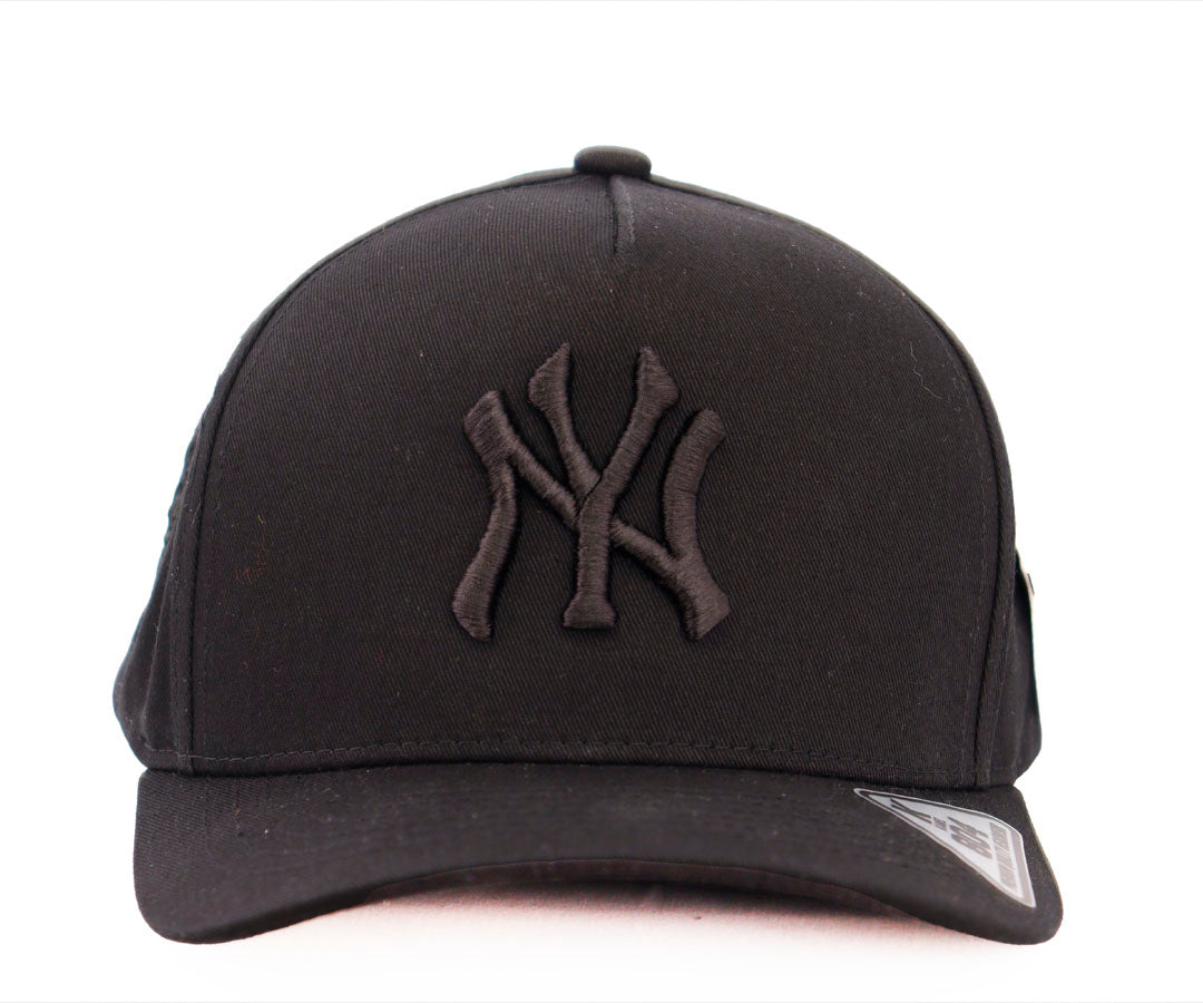 NY YANKEES TOTAL BLACK KAMEL
