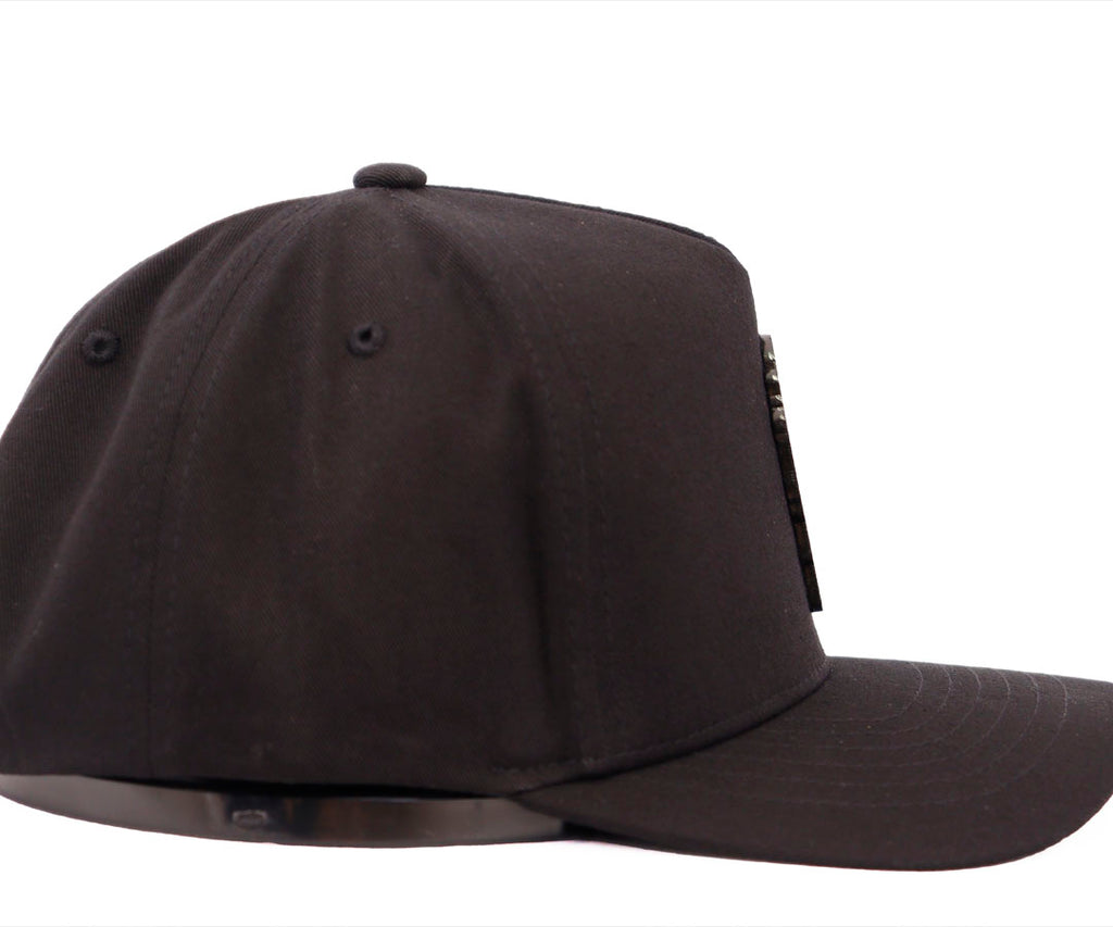 SAN JUDAS COLORS PLACA BLACK CAP KAMEL