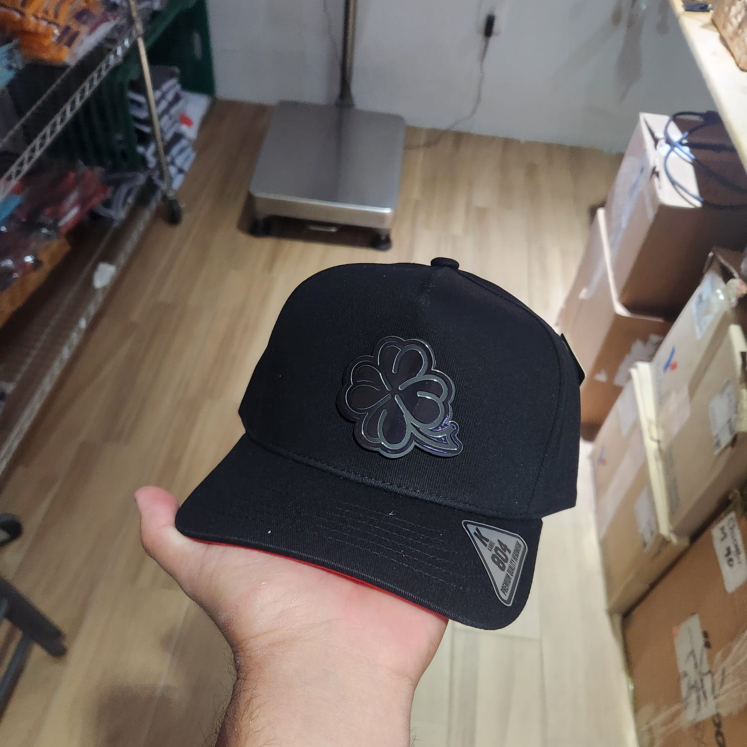 TREBOL LUCK TOTAL BLACK PLACA KAMEL