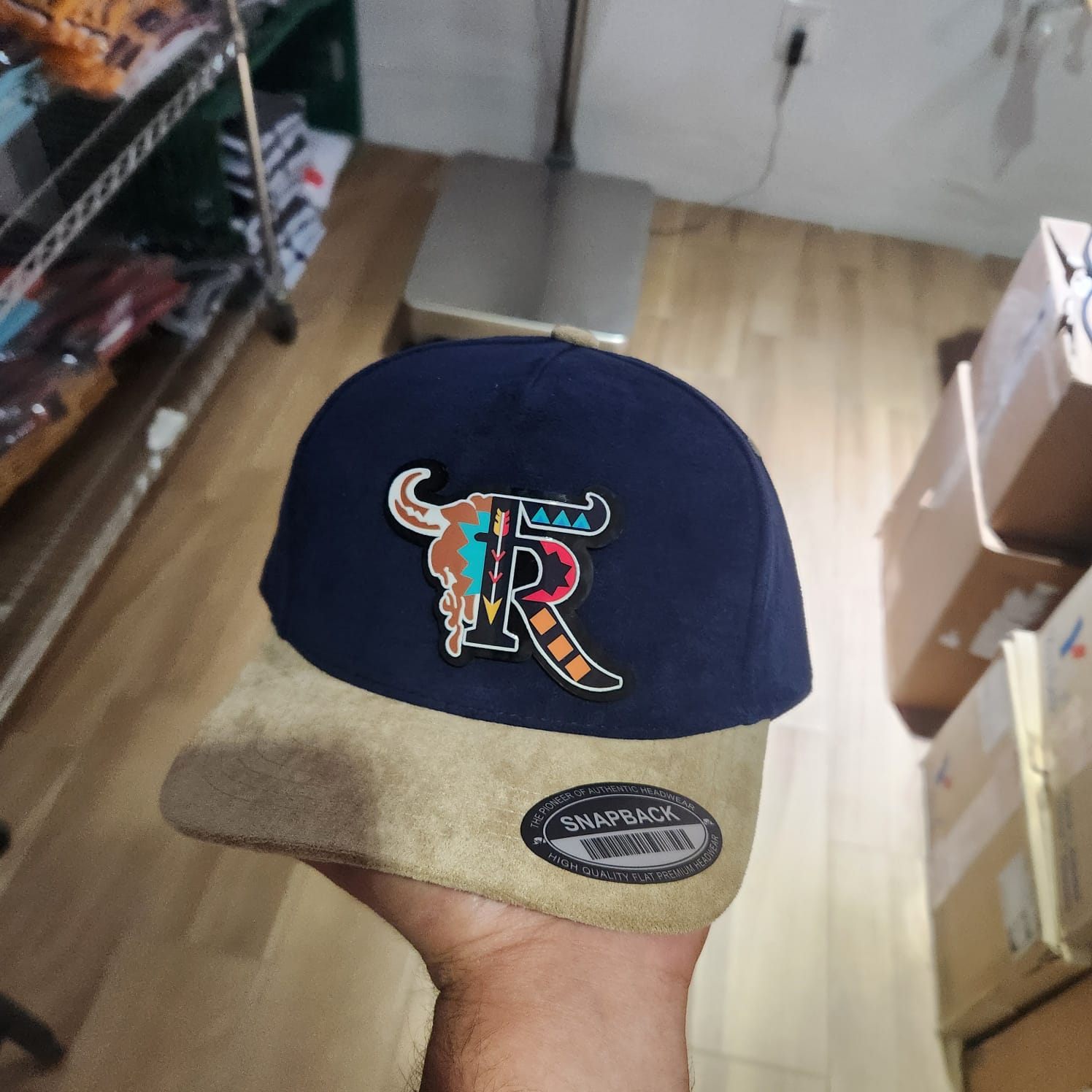 TR TORO COLOR PLACA MARINO Y CAFE VICERA TOTAL GAMUZA WAYCAP