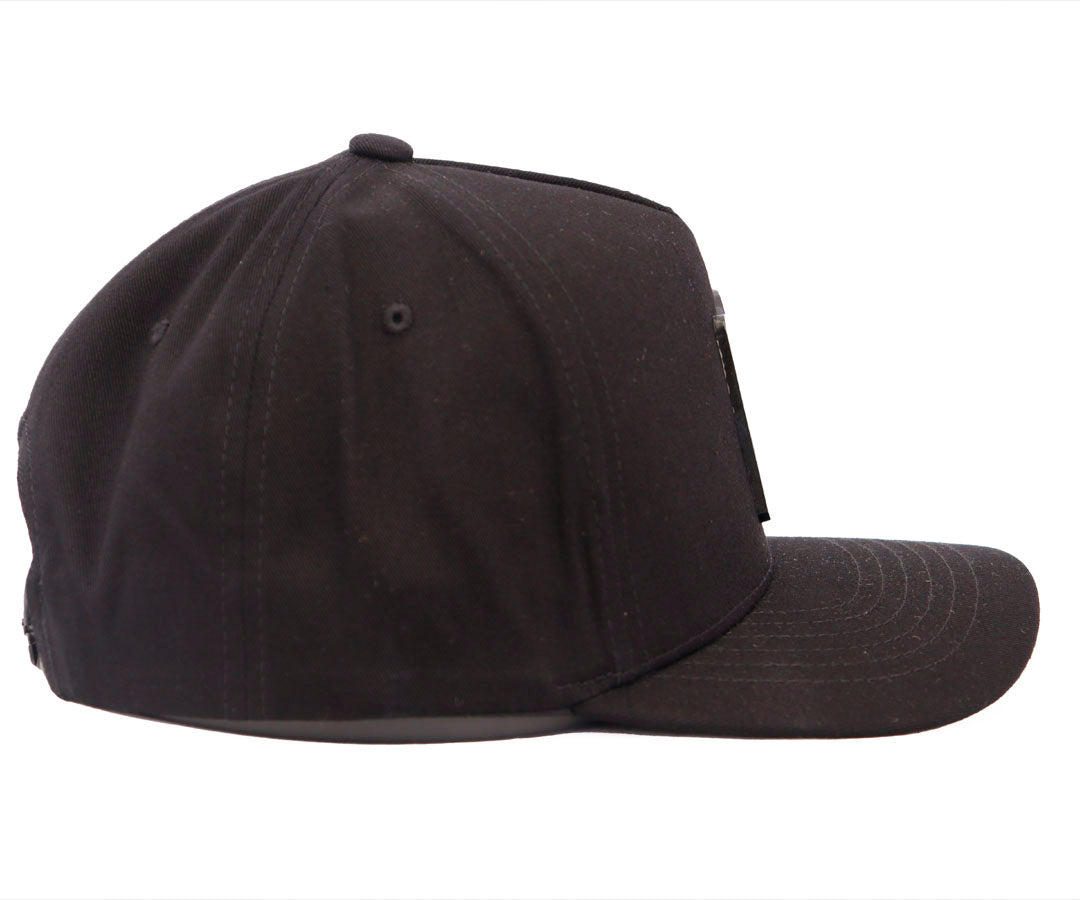 CT COLORIDO GORRA NEGRA PLACA KAMEL