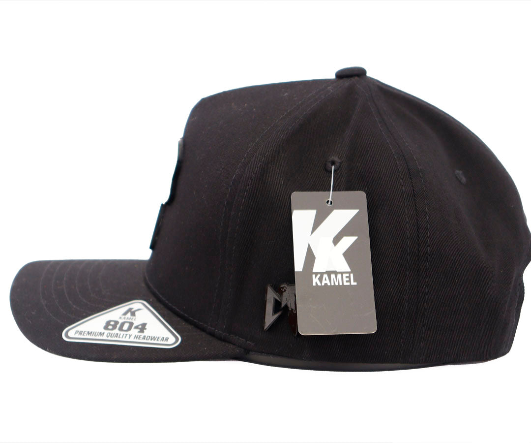CT COLORIDO GORRA NEGRA PLACA KAMEL