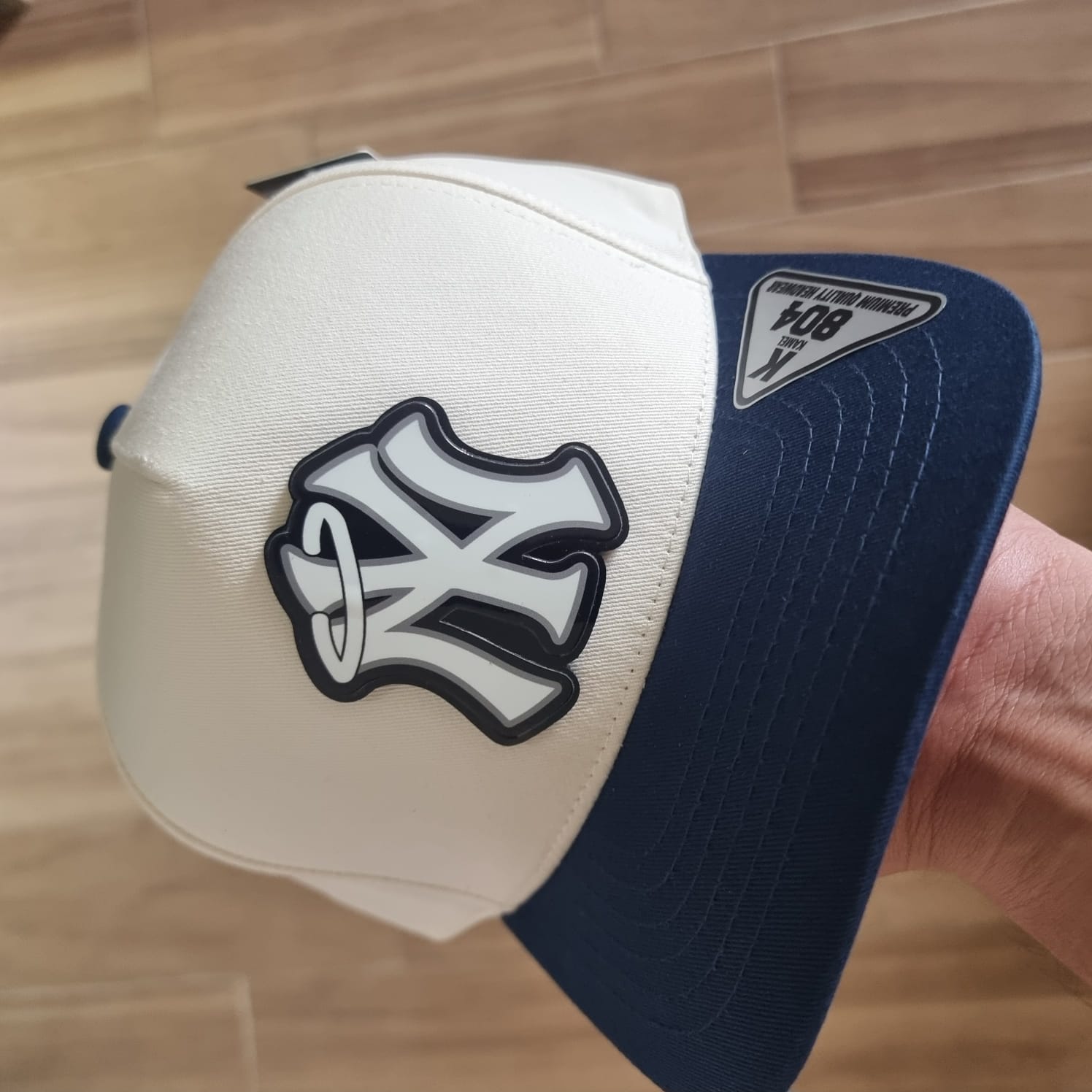 NY SANTO PEARLS 31 NAVY BEIGE KAMEL