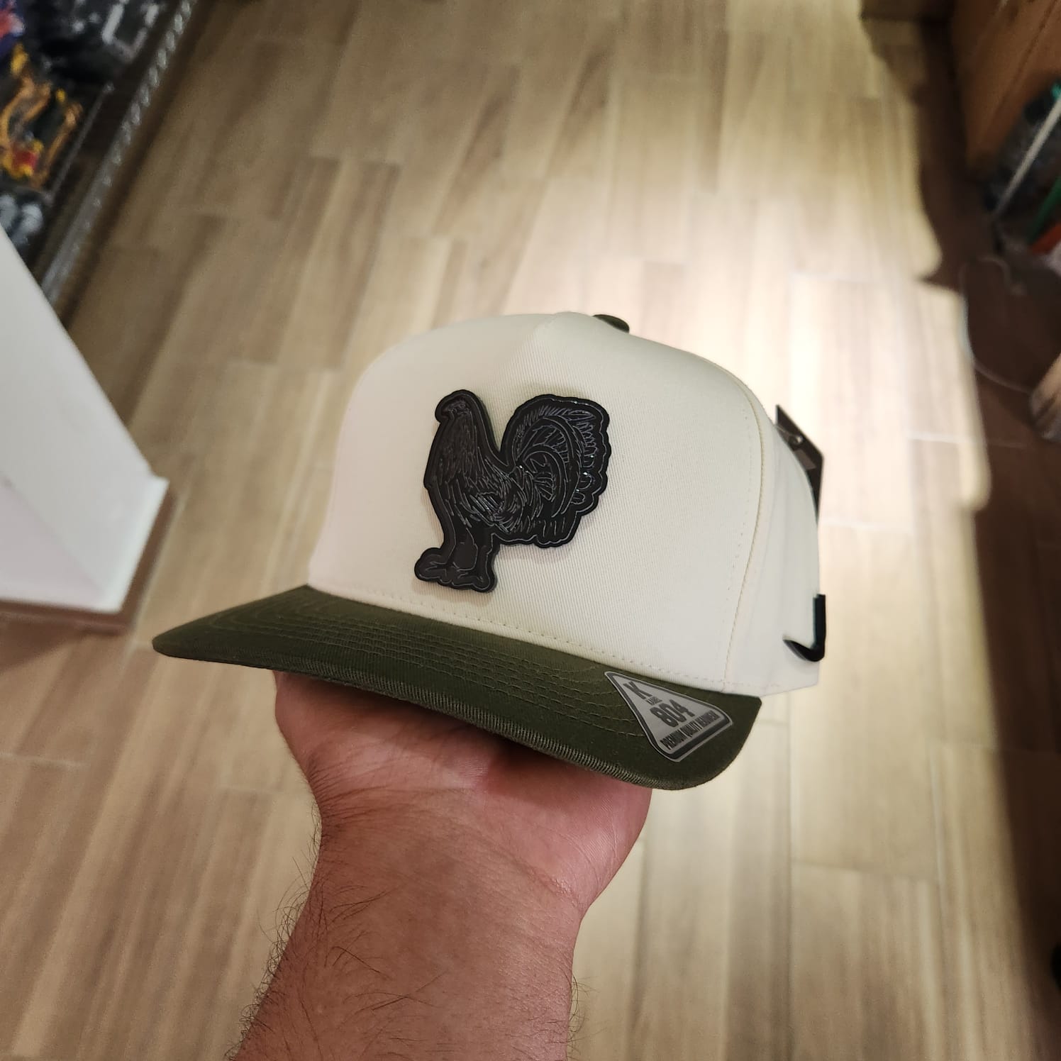 GALLO BLACK MATE IZQ BEIGE Y VICERA OLIVO PLACA KAMEL