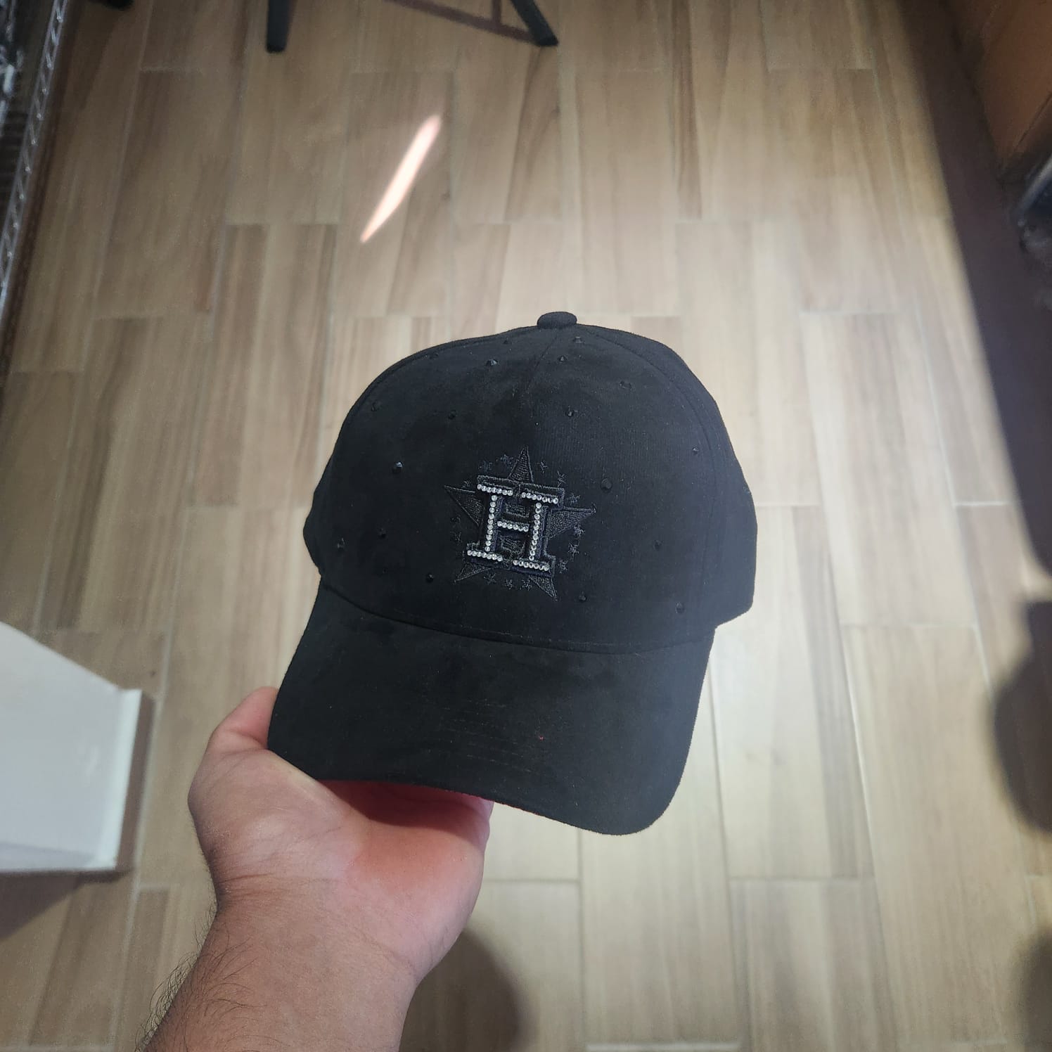 H SAD BOYZ TOTAL BLACK GAMUZA WAYCAP