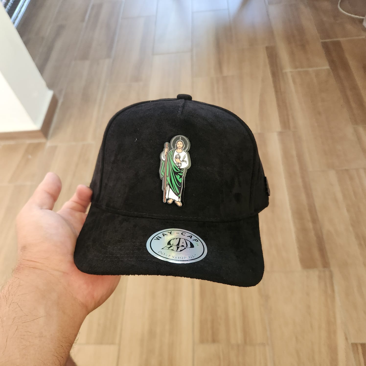 SAN JUDAS COLOR PARADO TOTAL GAMUZA WAYCAP