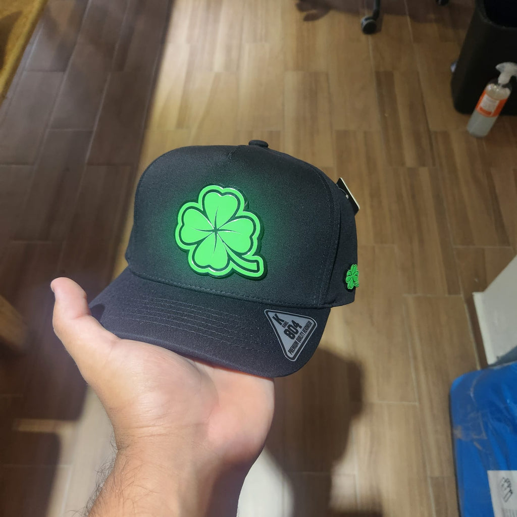 TREBOL SUERTE VERDE GORRA NEGRA V2 CAP KAMEL