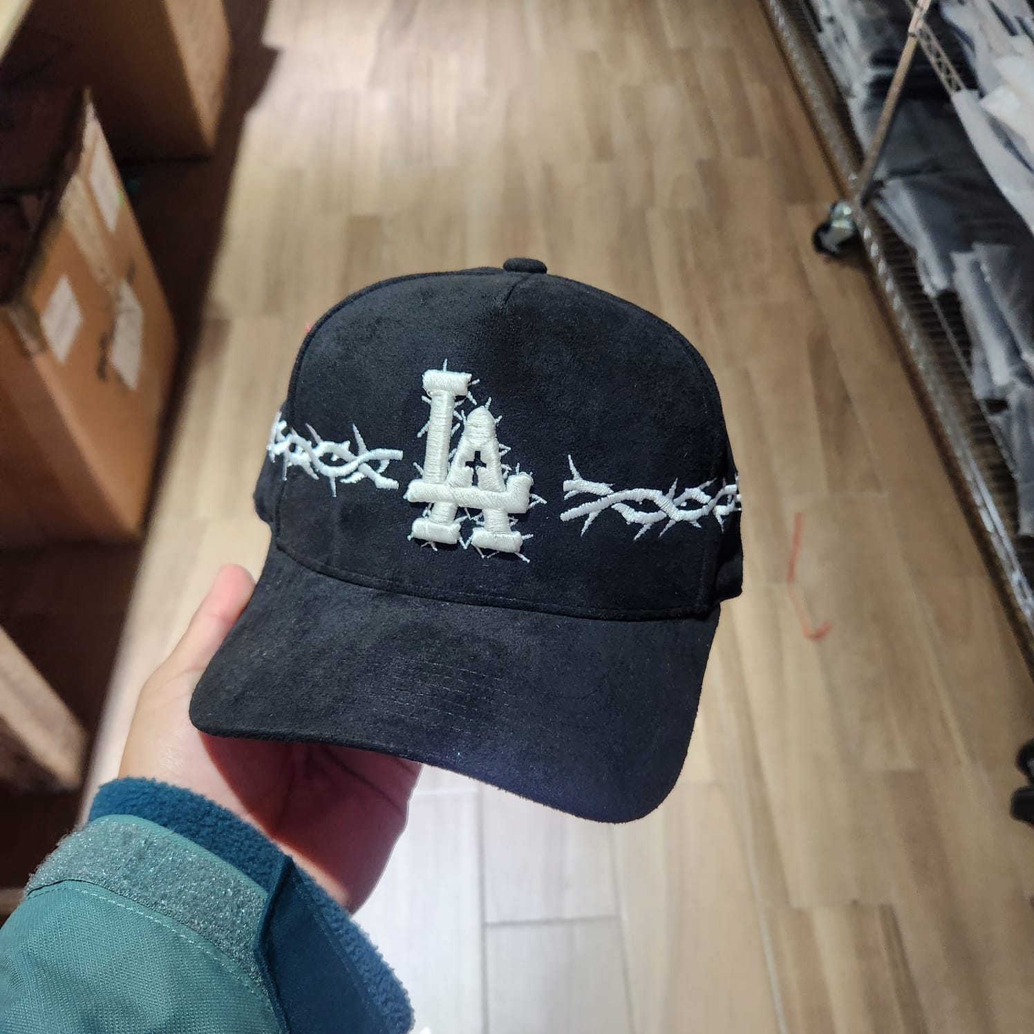 LA PUAS BLACK WYACAP GAMUZA