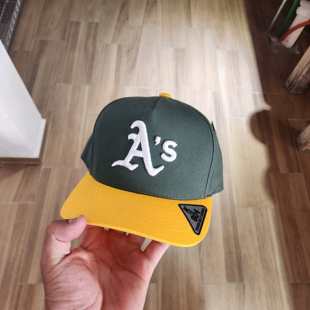 OAKLAND ATHLETICS CLASICA GORRA VERDE VICERA AMARILLA BORDADA KAMEL