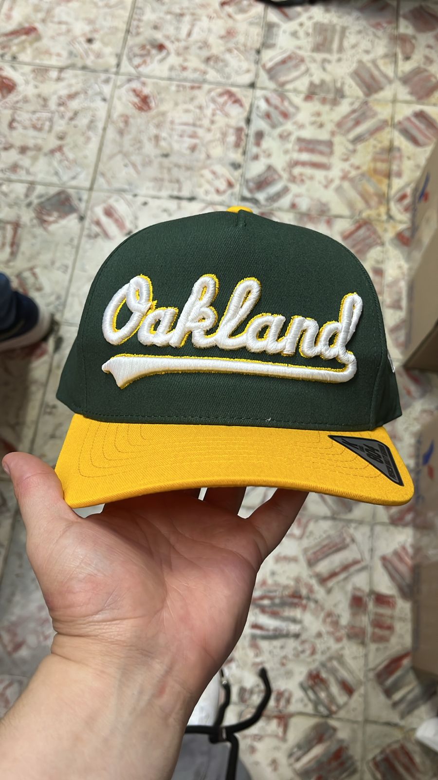 ATHLETICS OAKLAND GREEN AND YELLOW KAMEL