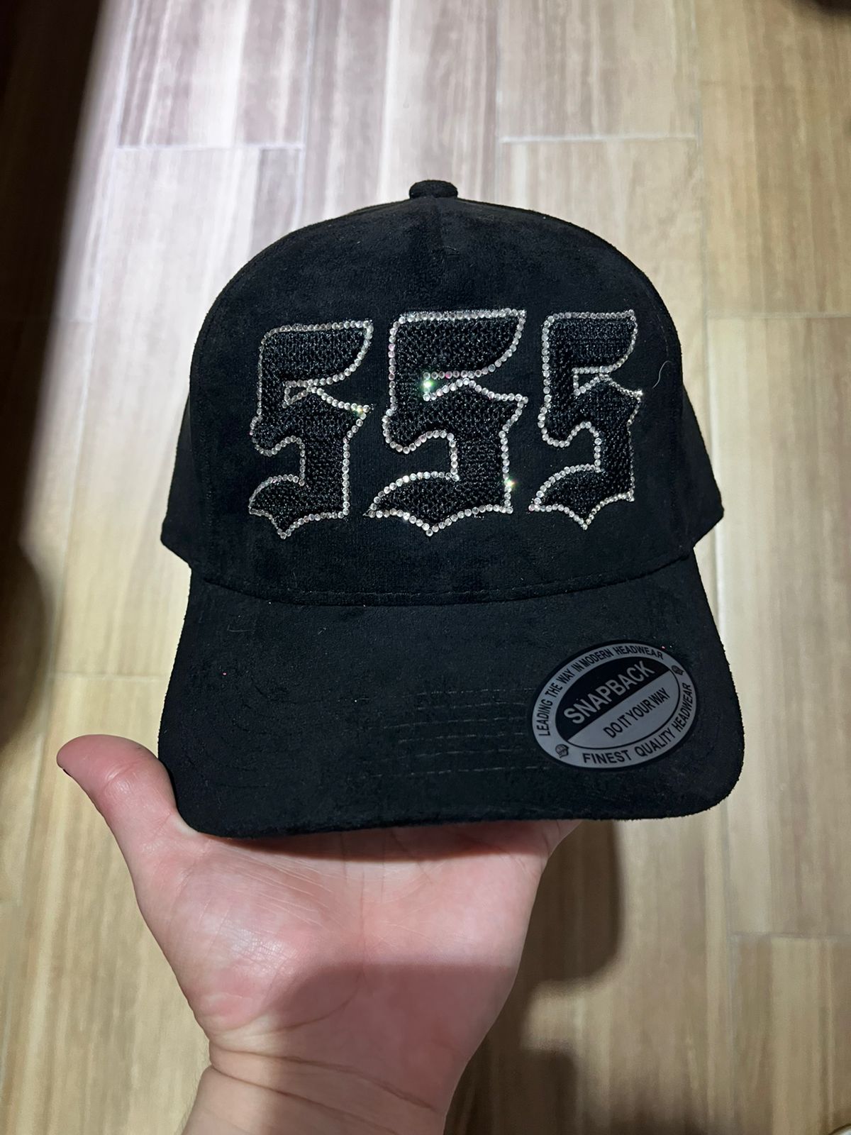 555 TOTAL BLACK WAYCAP PIEDRA GAMUZA