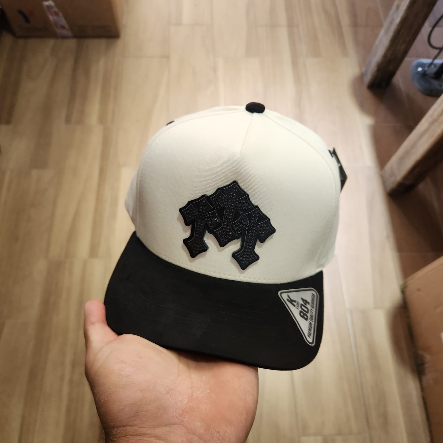 TRIPLE CRUZ BEIGE KAMEL