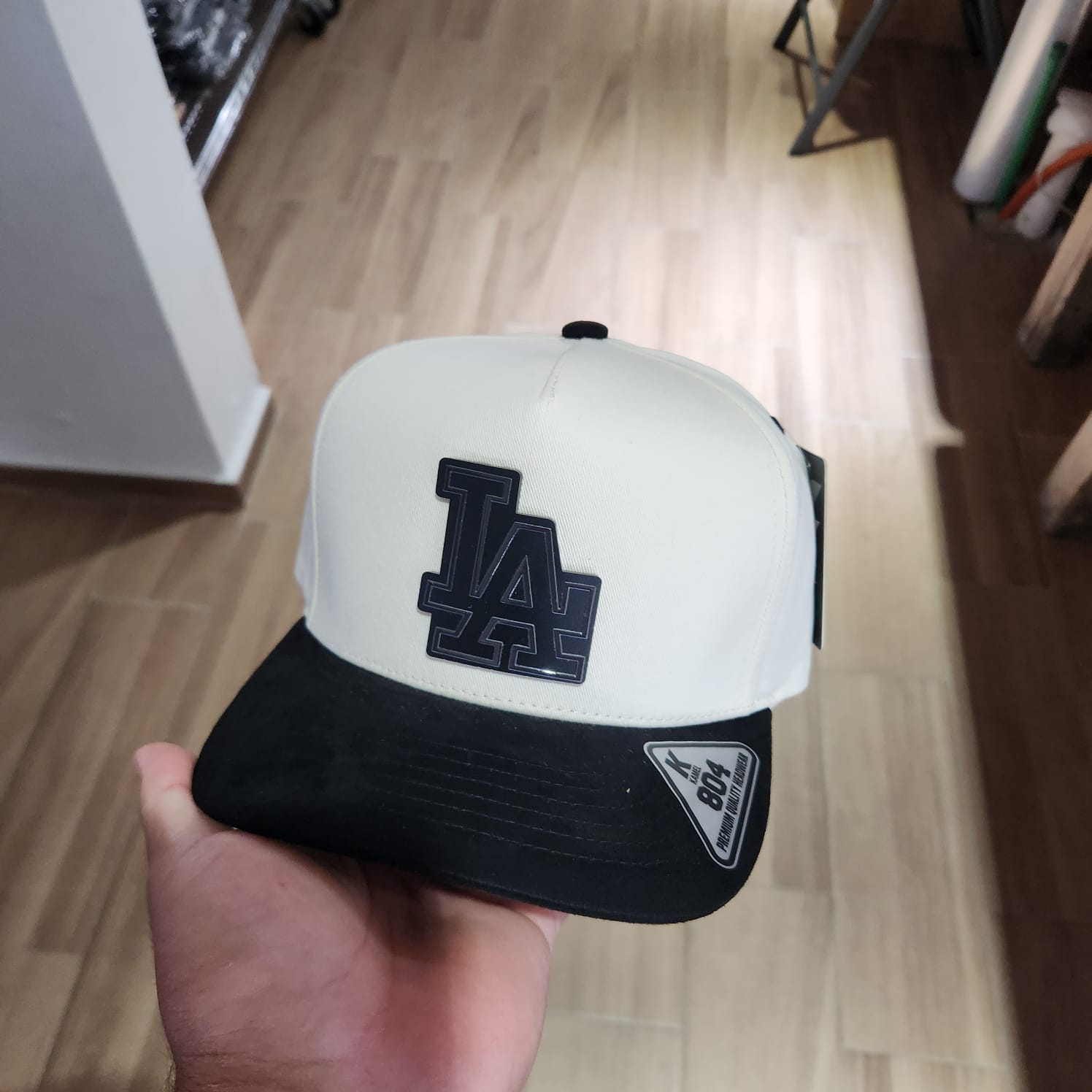 LA DODGERS GORRA NATURAL MATE VICERA GAMUZA NEGRA PLACA KAMEL