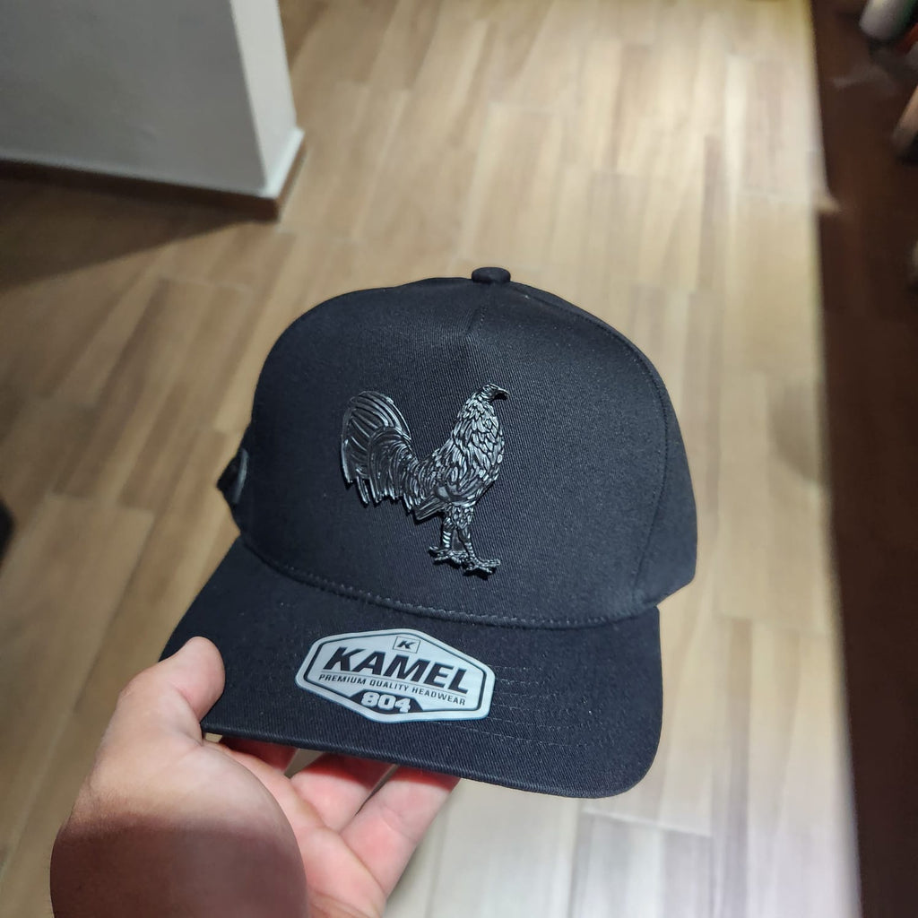 GALLO NEGRO METALICO PLACA KAMEL