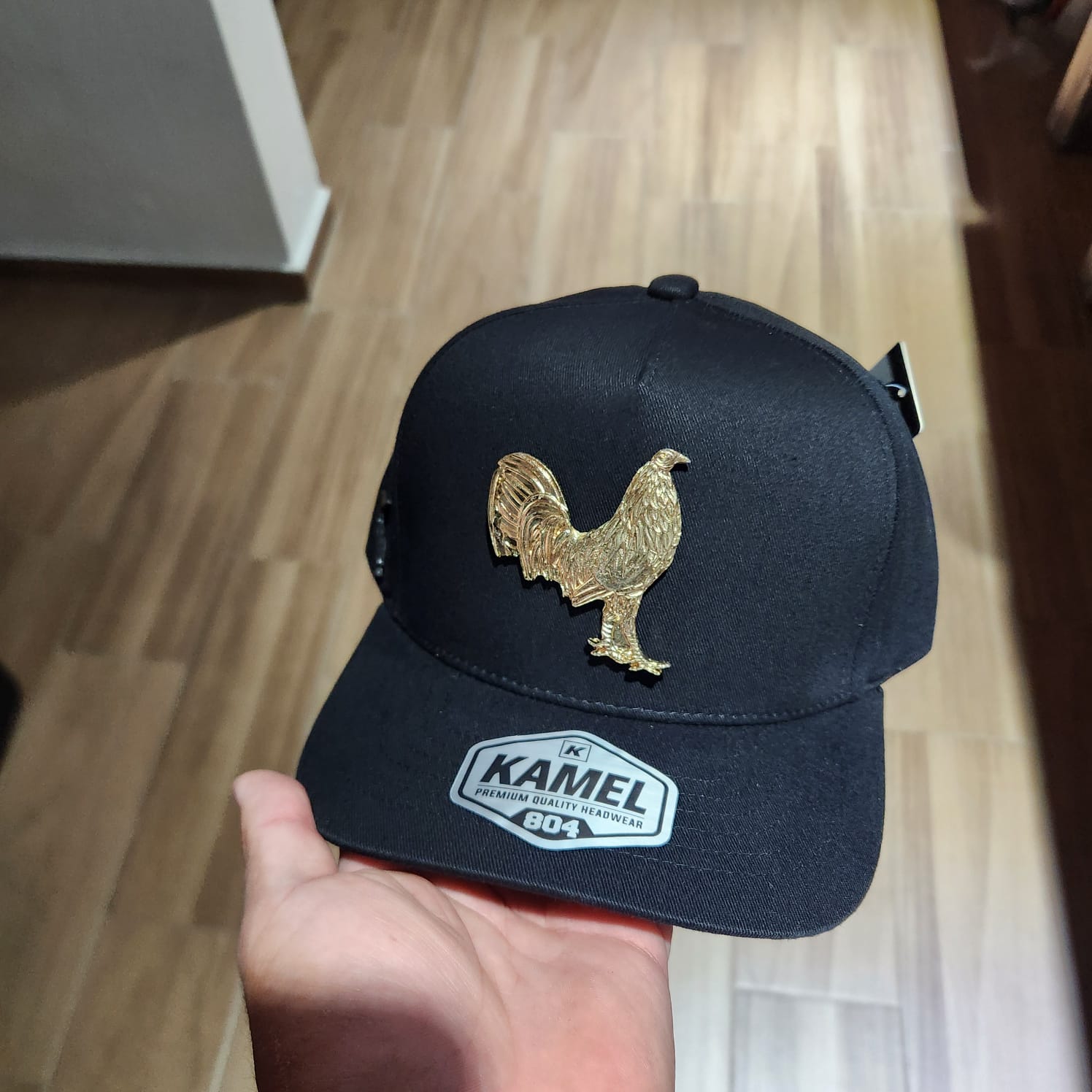 GALLO DORADO METALICA PLACA KAMEL