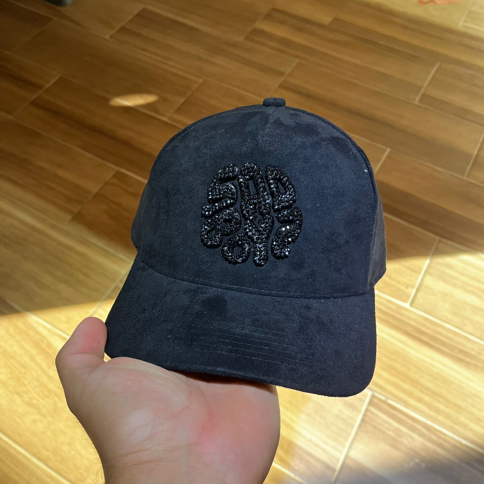 SAD BOYZ CRYSTALS GAMUZA WAYCAP