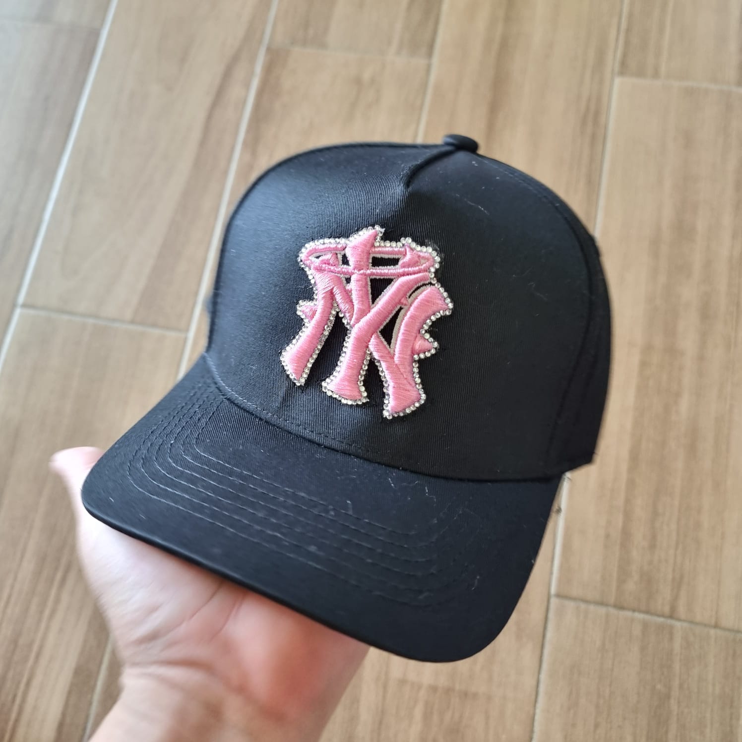 NY PINK DIAMONDS BLACK WAYCAP BLACK