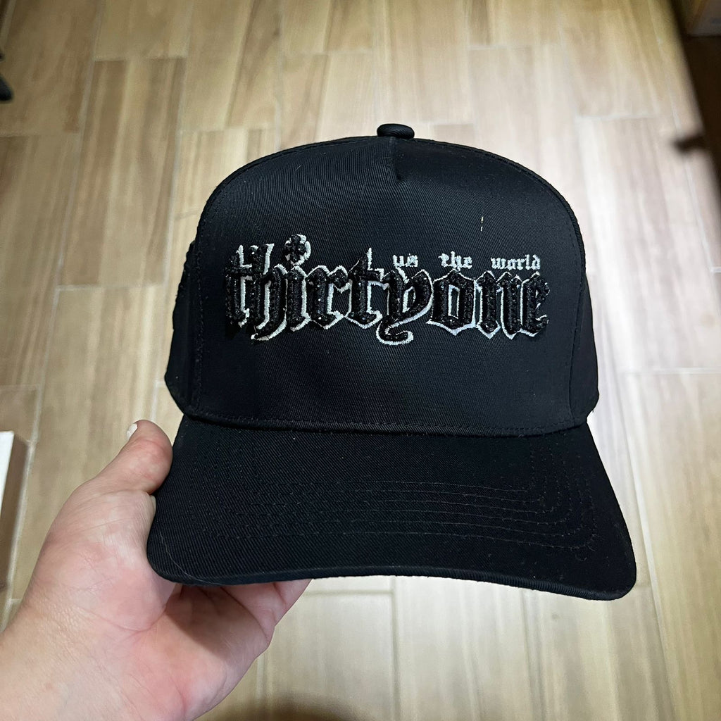 THIRTY ONE VS THE WORLD BLACK GAMUZA WAYCAP