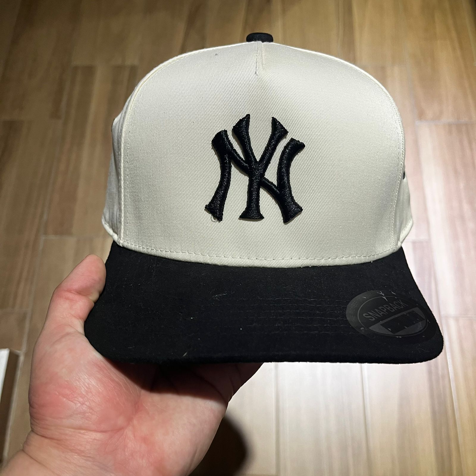 NY YANKEES BEIGE VICERA NEGRA WAYCAP