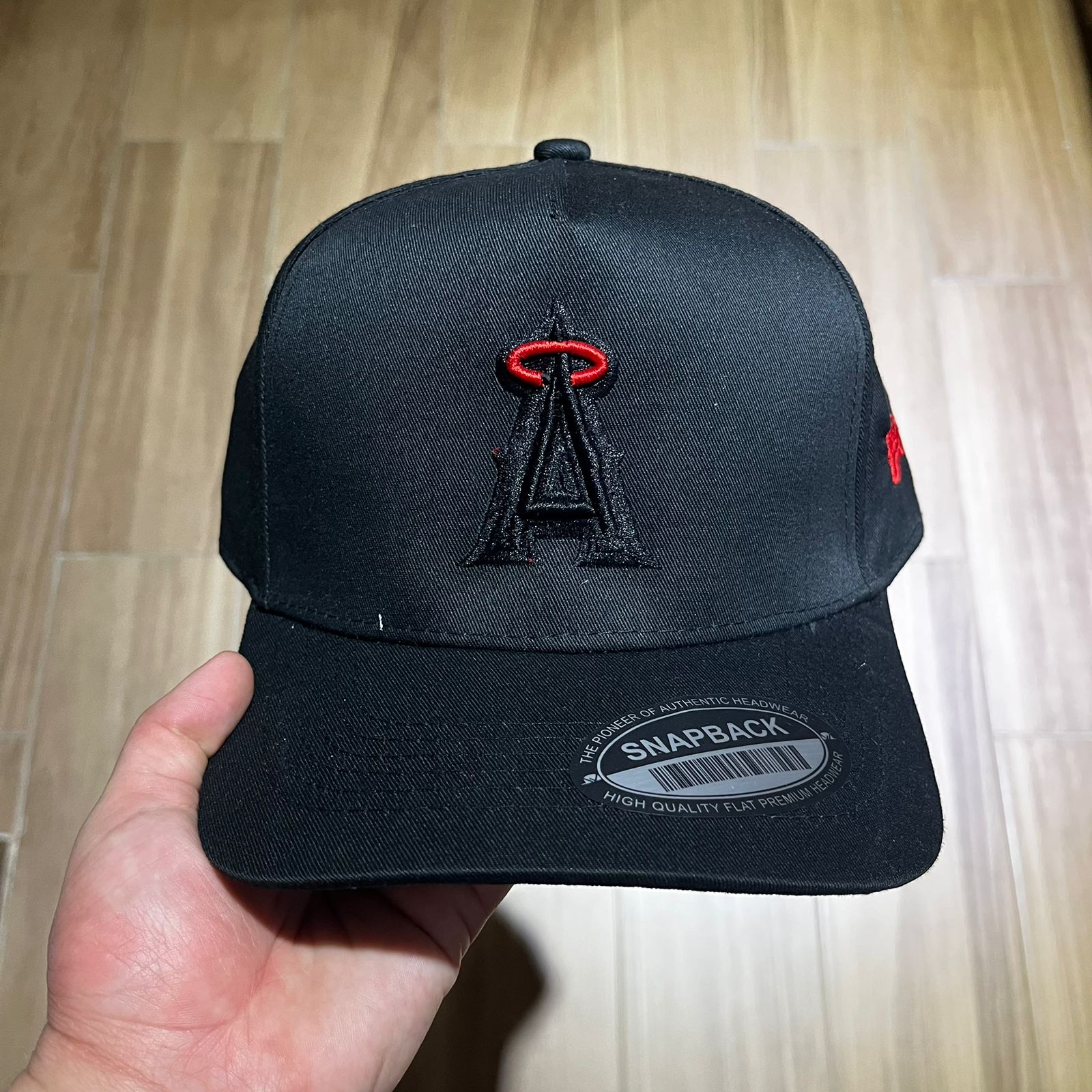 ANGELS TOTAL BLACK HALO RED BLACK WAYCAP
