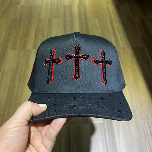 3 CRUCES CONTORNO ROJO PIEDRA KAMEL